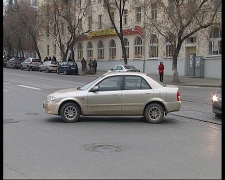 Транспортный коллапс в центре Екатеринбурга в час пик. Во всем оказались виноваты женщины 